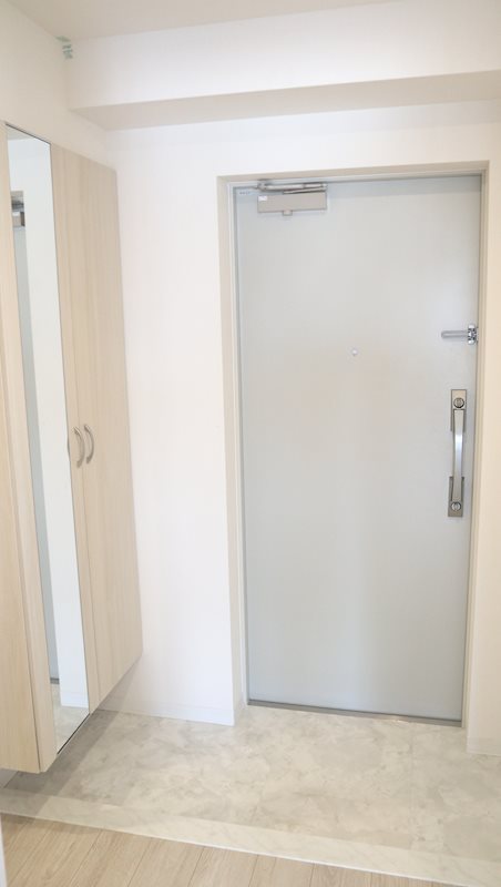 Confort Residence Nippori（コンフォートレジデンスニッポリ） 玄関