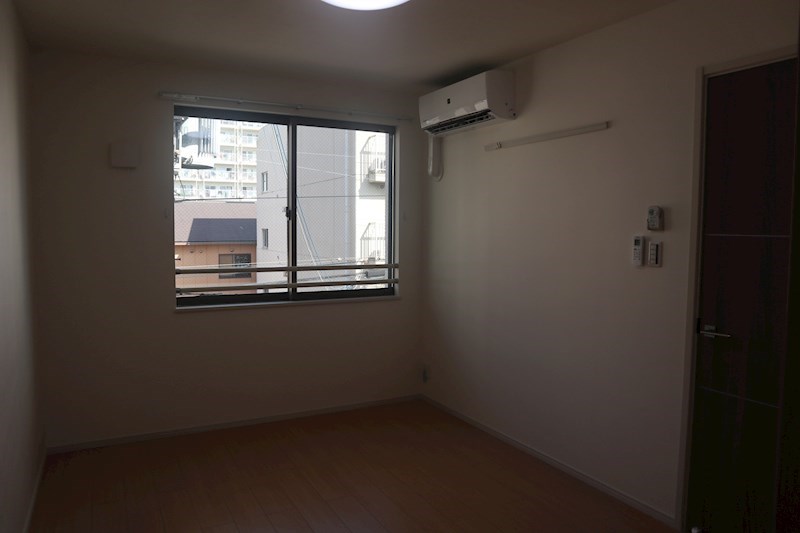プレジール関目 全部屋リモコン付の照明完備