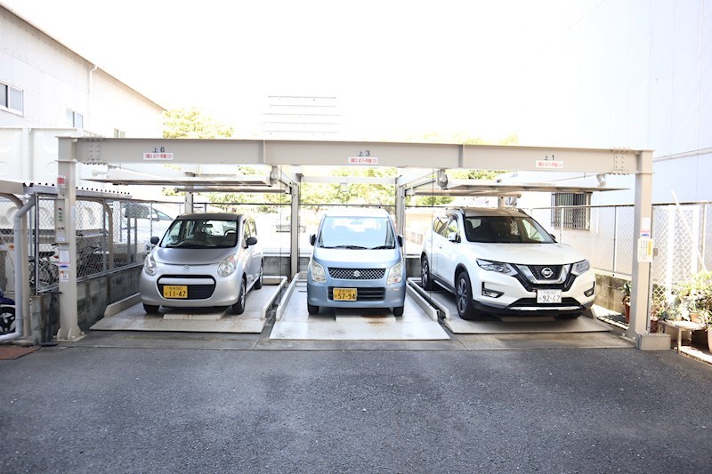 ライズィング･サン 駐車場