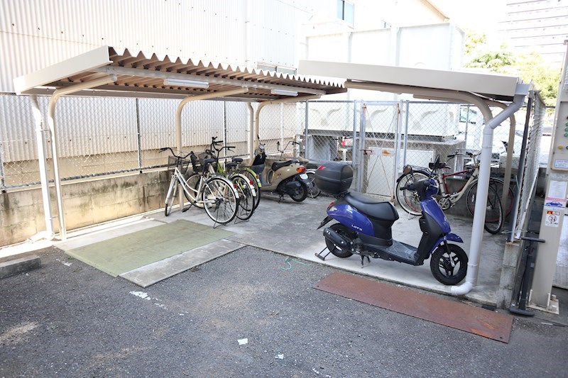 ライズィング･サン 駐輪場