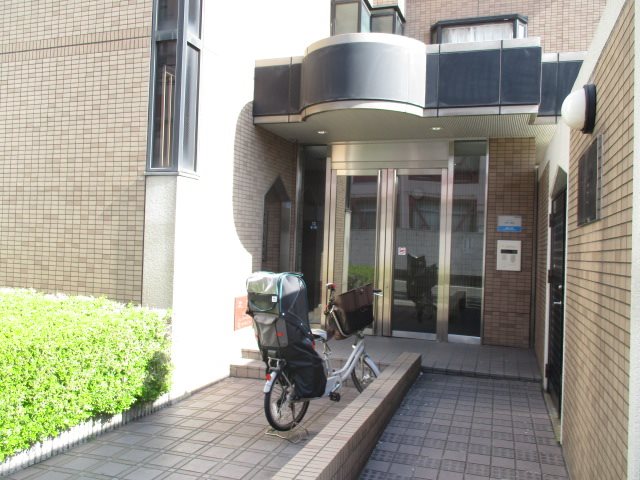 アルブル エントランス