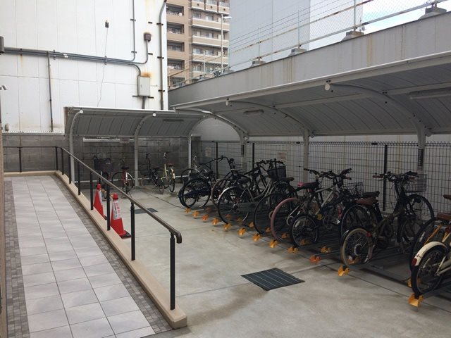 エスポアール神戸 駐輪場
