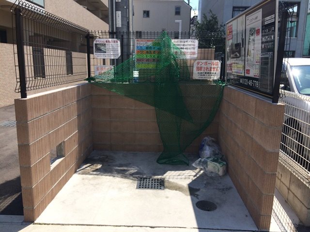 エスポアール神戸 ゴミ置き場