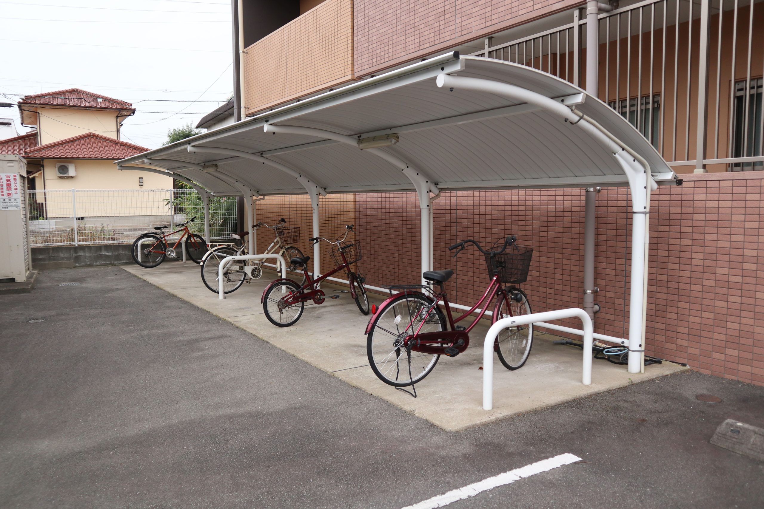 グランドアマレイⅦ番館 駐輪場