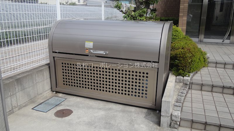 オーガストプラザ 現地写真（玄関）