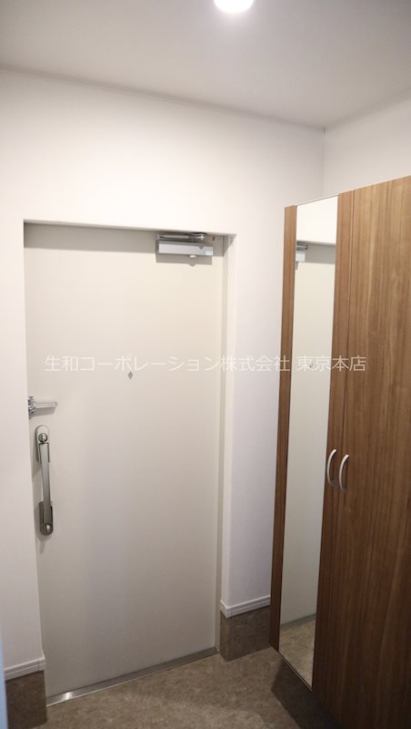 グランジュテⅢ ◆Aタイプ 2LDK◆大きなシューズボックスと、お出かけ時に嬉しい姿見が付いています