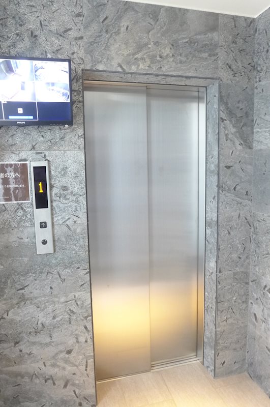 サランコート エレベーター