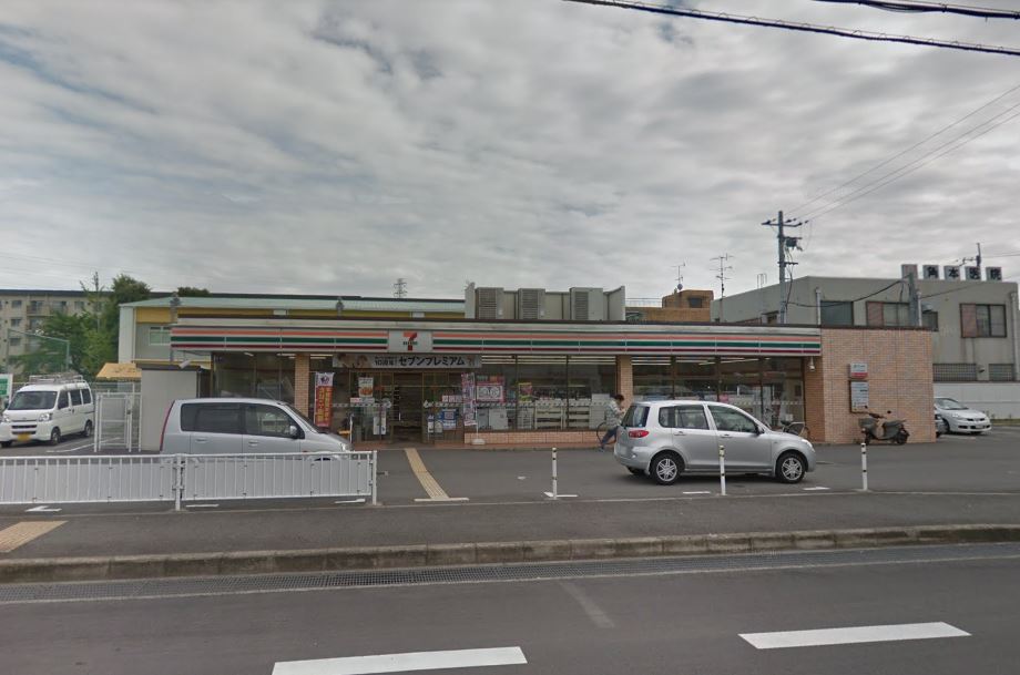 エスポアールＢ棟 コンビ二：ｾﾌﾞﾝｲﾚﾌﾞﾝ 茨木南安威2丁目店　481m