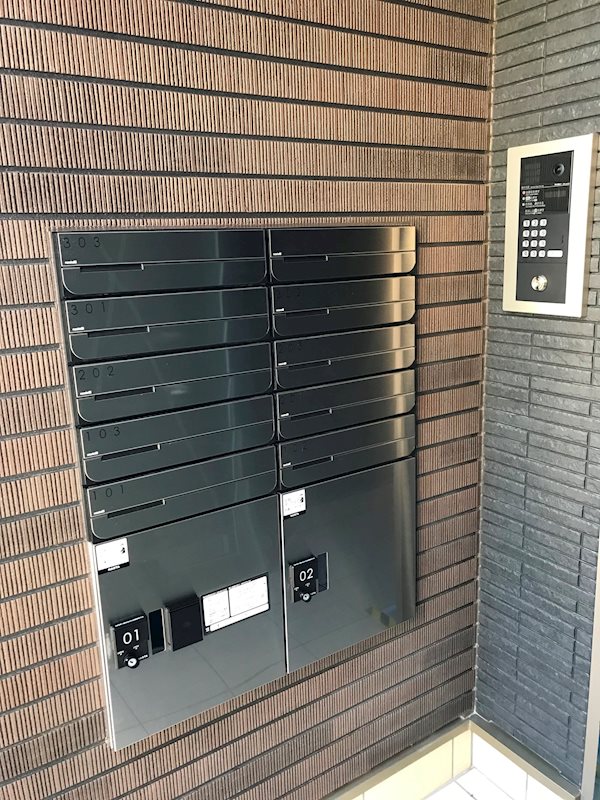 シュロス フォン ツヴァイ メール、宅配Box