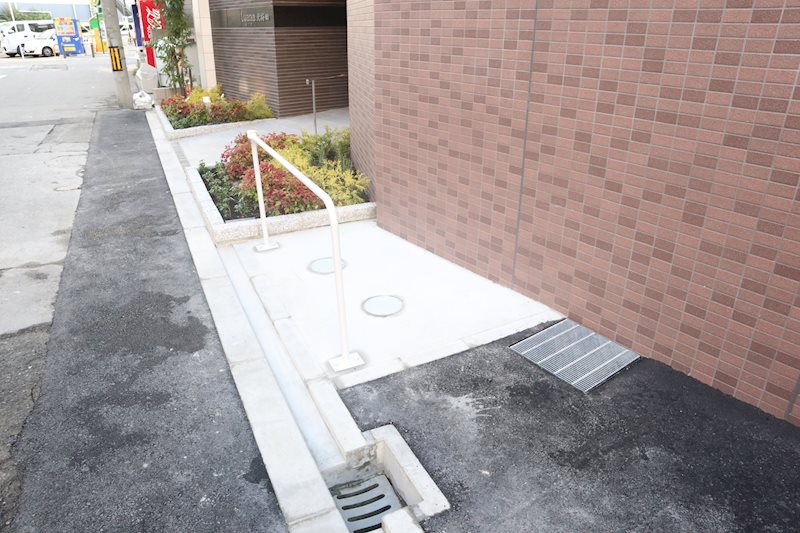 ルアナ北梅田 エントランス