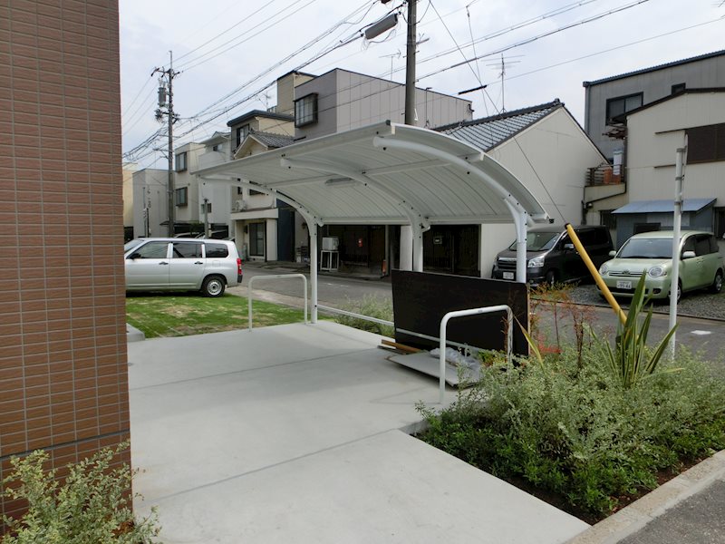 ゼルコヴァ城西 駐輪場