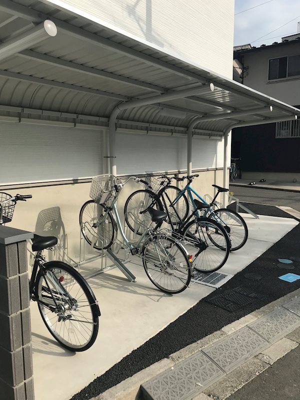 リトルロックス 駐輪場