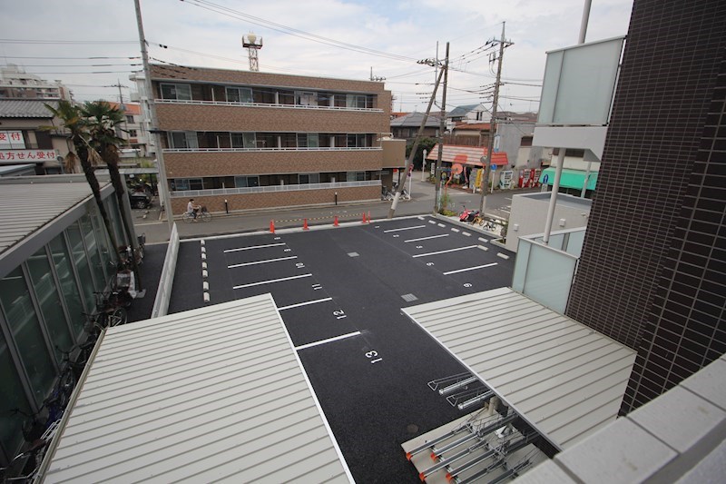 ソレアード並木 駐車場