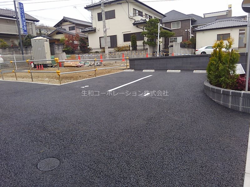 ジヴェルニー 駐車場
