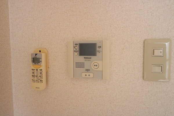 カサカリエンテ 突然の来客にも困りません。TVモニターホン。