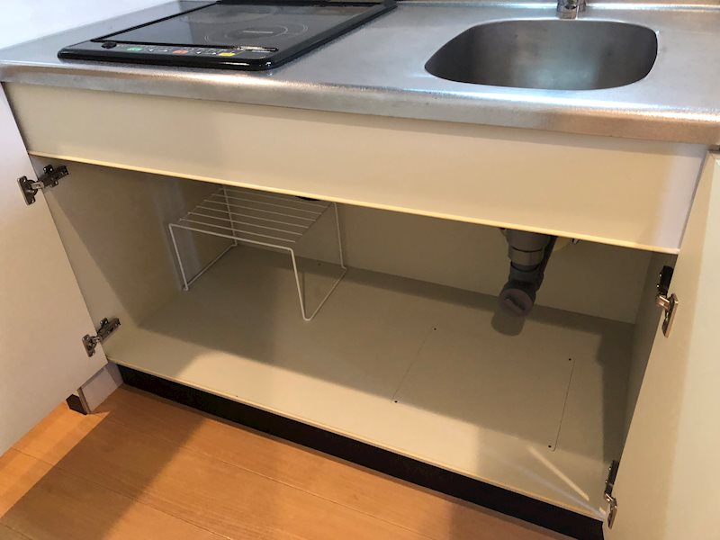 カサカリエンテ キッチン下収納豊富です。