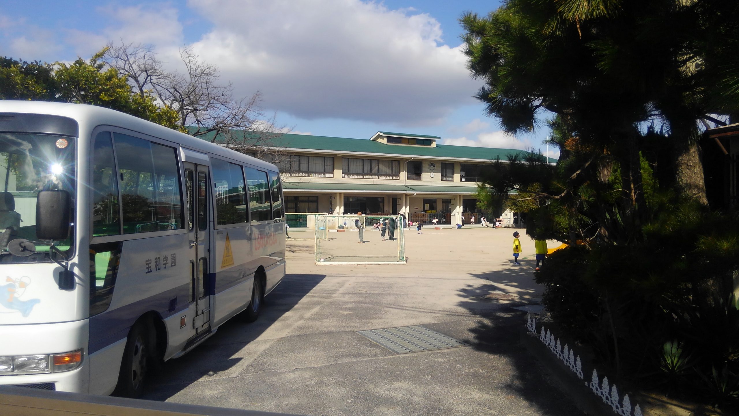 レディアントアーク 小学校：佐賀市立日新小学校　510m