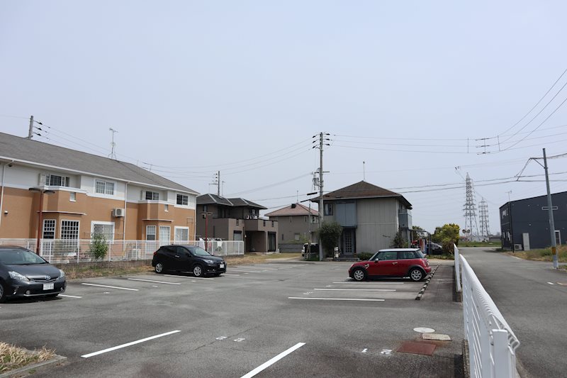 アメニティハウスA 駐車場