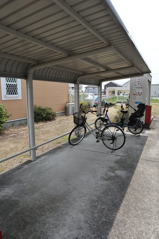 アメニティハウスA 駐輪場