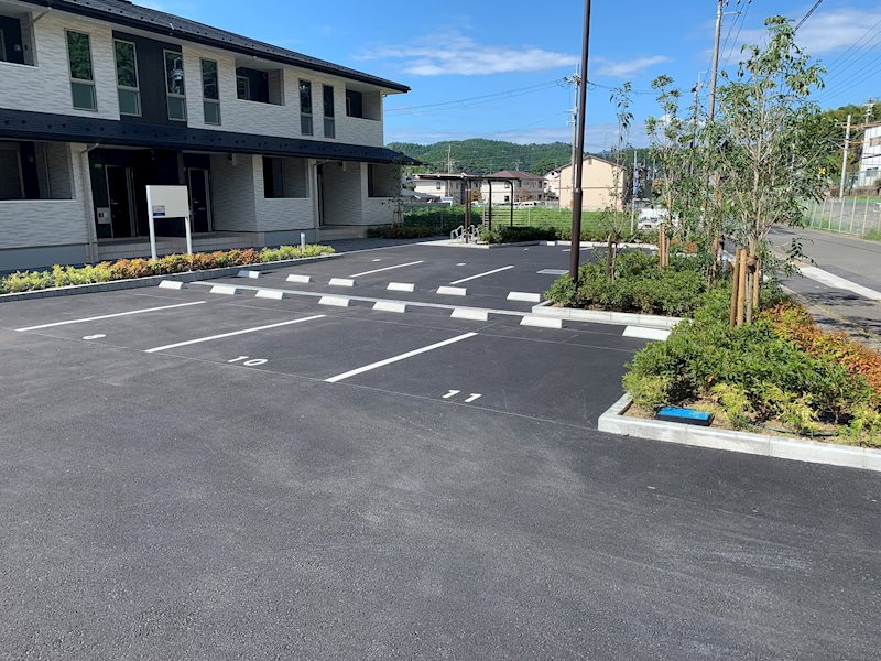 サウスリッシュ岩倉 駐車場