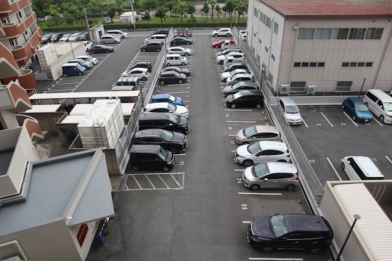 グランドハイツ 駐車場