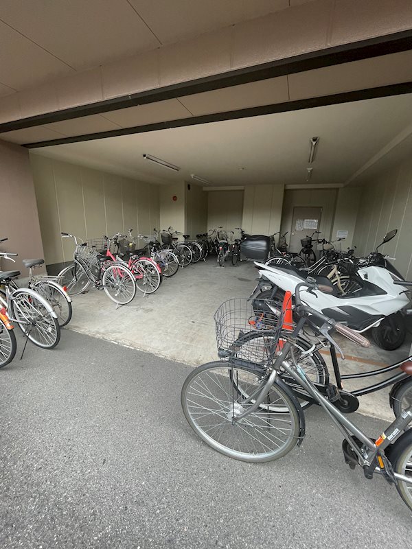 サンユタカマンション 駐輪場