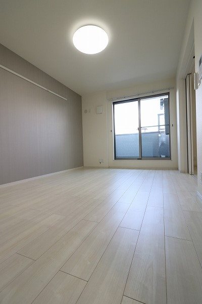 モアロック京都西院 LDK