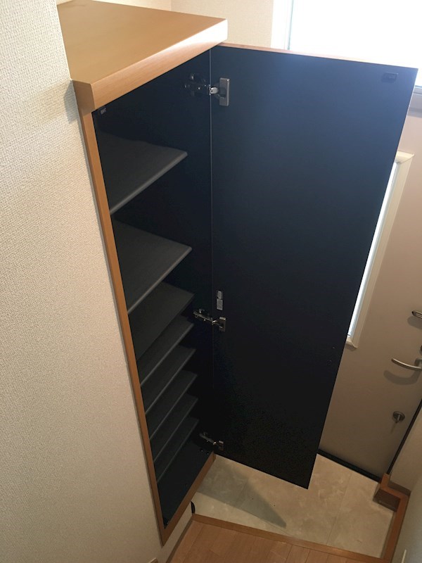エヌキュート今堅田Ｉ 玄関シューズボックス