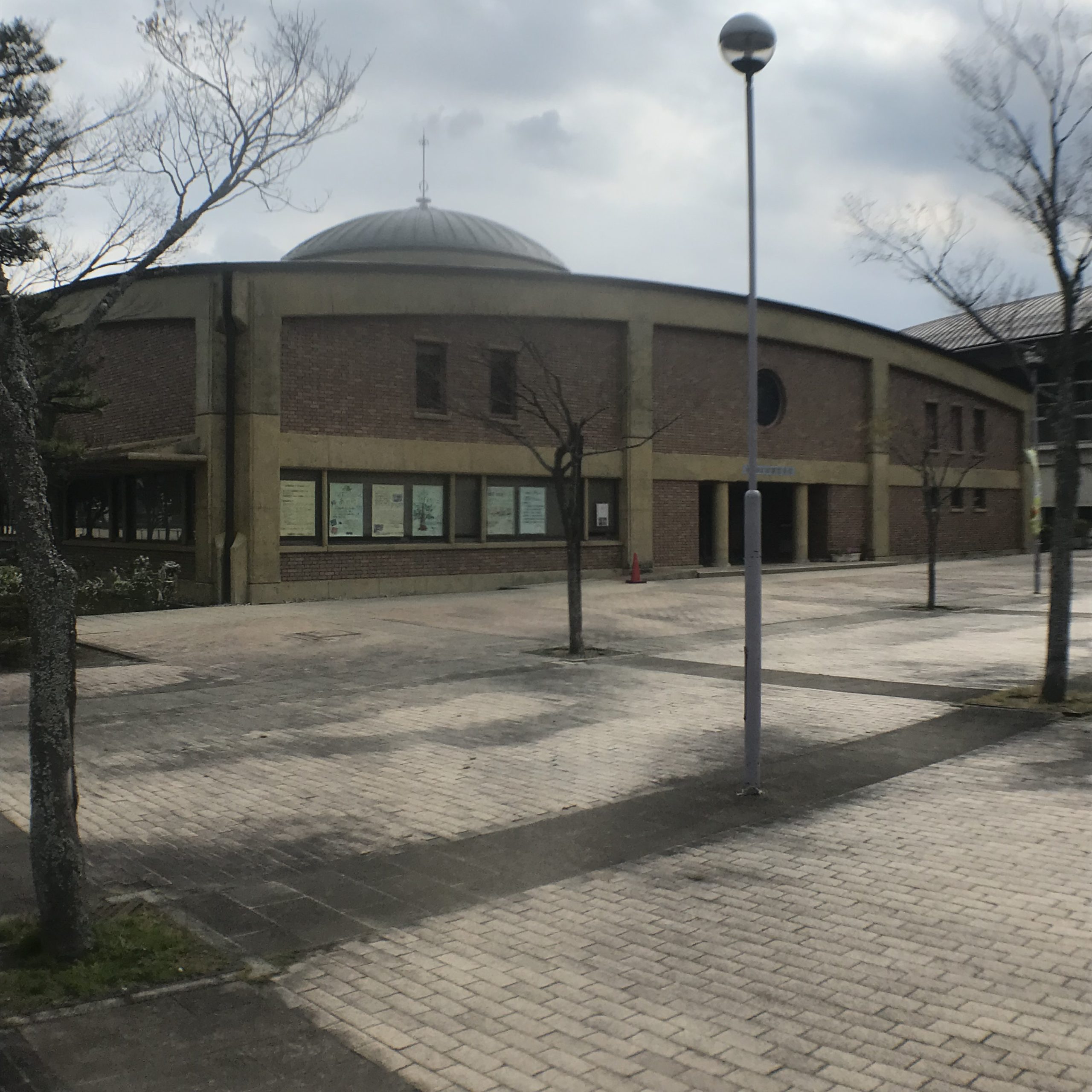 グランデサウタール 図書館：大津市立和邇図書館　788m