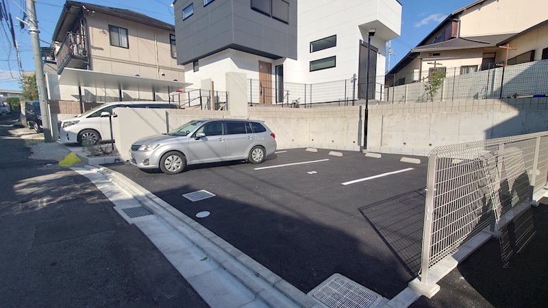 カーザ　モンターニャ 駐車場