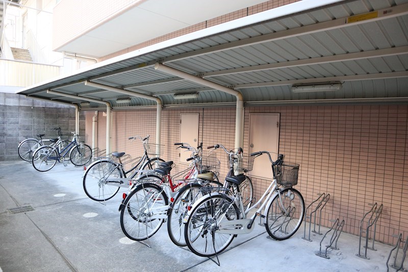 アンビション 駐輪場