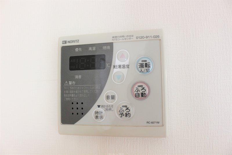 ヴィラージュ刀根山Ⅲ 現地写真（玄関）