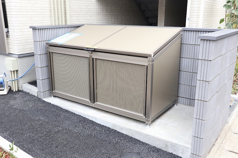 フェルヴェール市川 ゴミ置き場