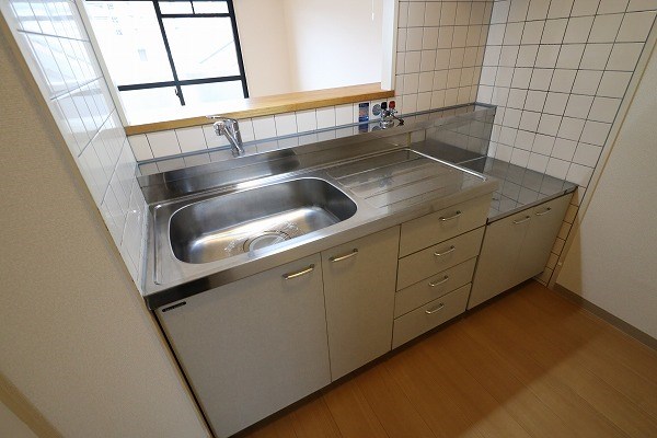 ルミエール森東 2口ガスコンロ設置可能です。
