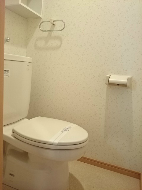 リマーレ山科 コンセントがあるので温水洗浄便座取付可能です。