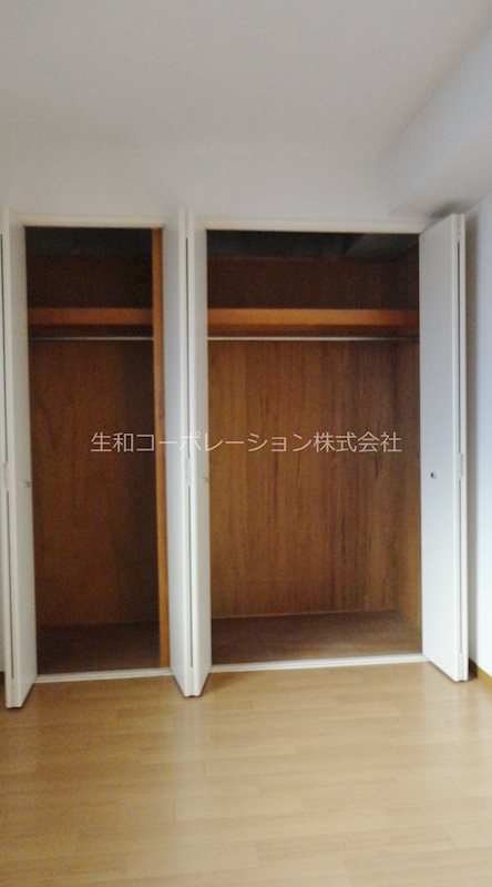 パル・OM 洋室のクローゼット