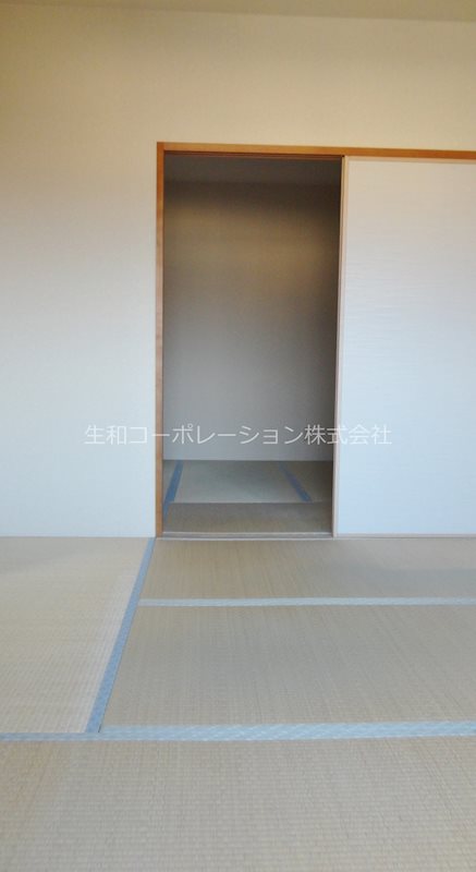 パル・OM 二間続きの和室