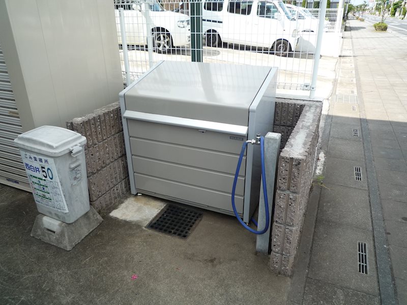 プレサスリブ ゴミ置き場