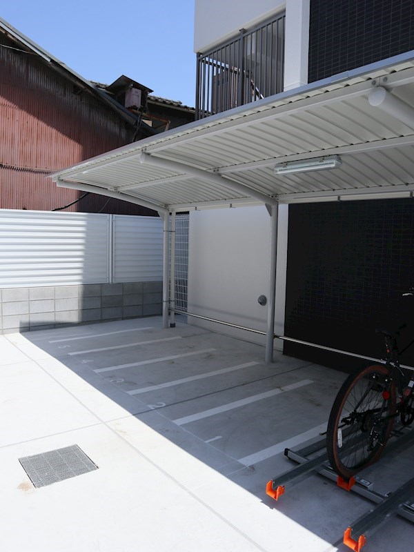 Moolio新深江 バイク置き場