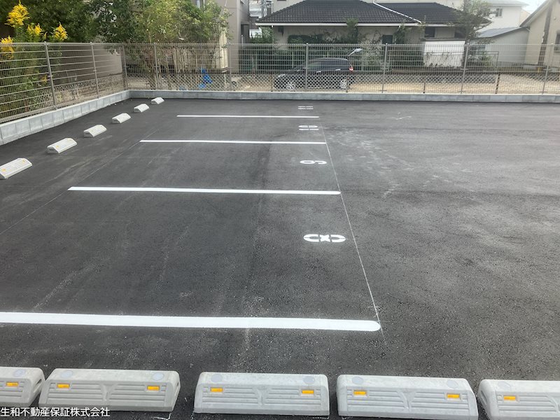 ファミール　サヤノ 駐車場