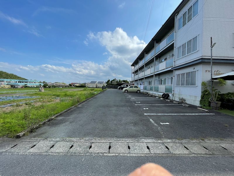 グランメゾン上賀茂 駐車場
