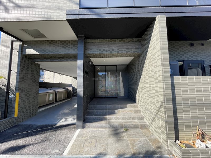 Midori no Yakata Hikawacho（緑の舘氷川町） エントランス