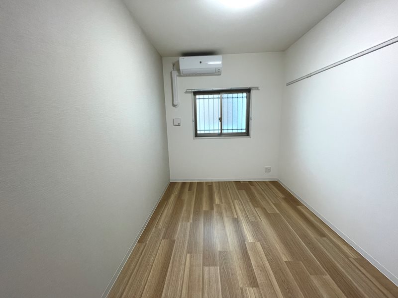 シュピア・メゾン油小路 エアコン１基備えております。