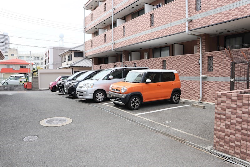 ピスケス花園 駐車場