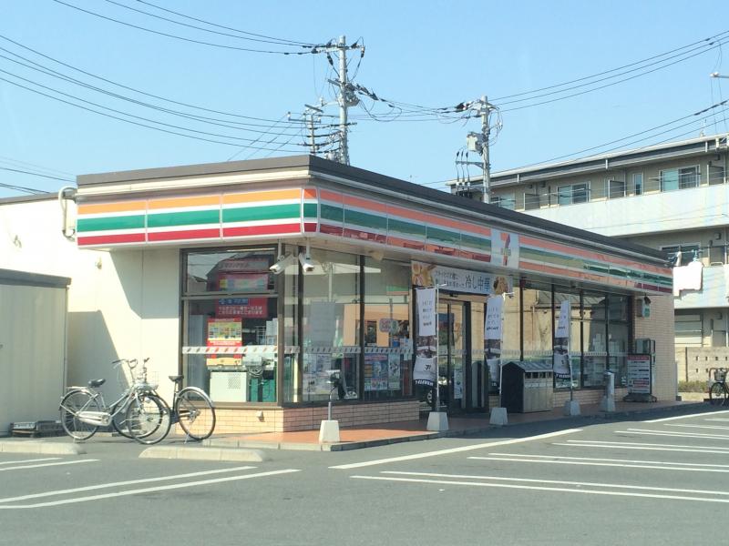 Cielo azul コンビ二：ｾﾌﾞﾝｲﾚﾌﾞﾝ 戸田駅西口店　273m