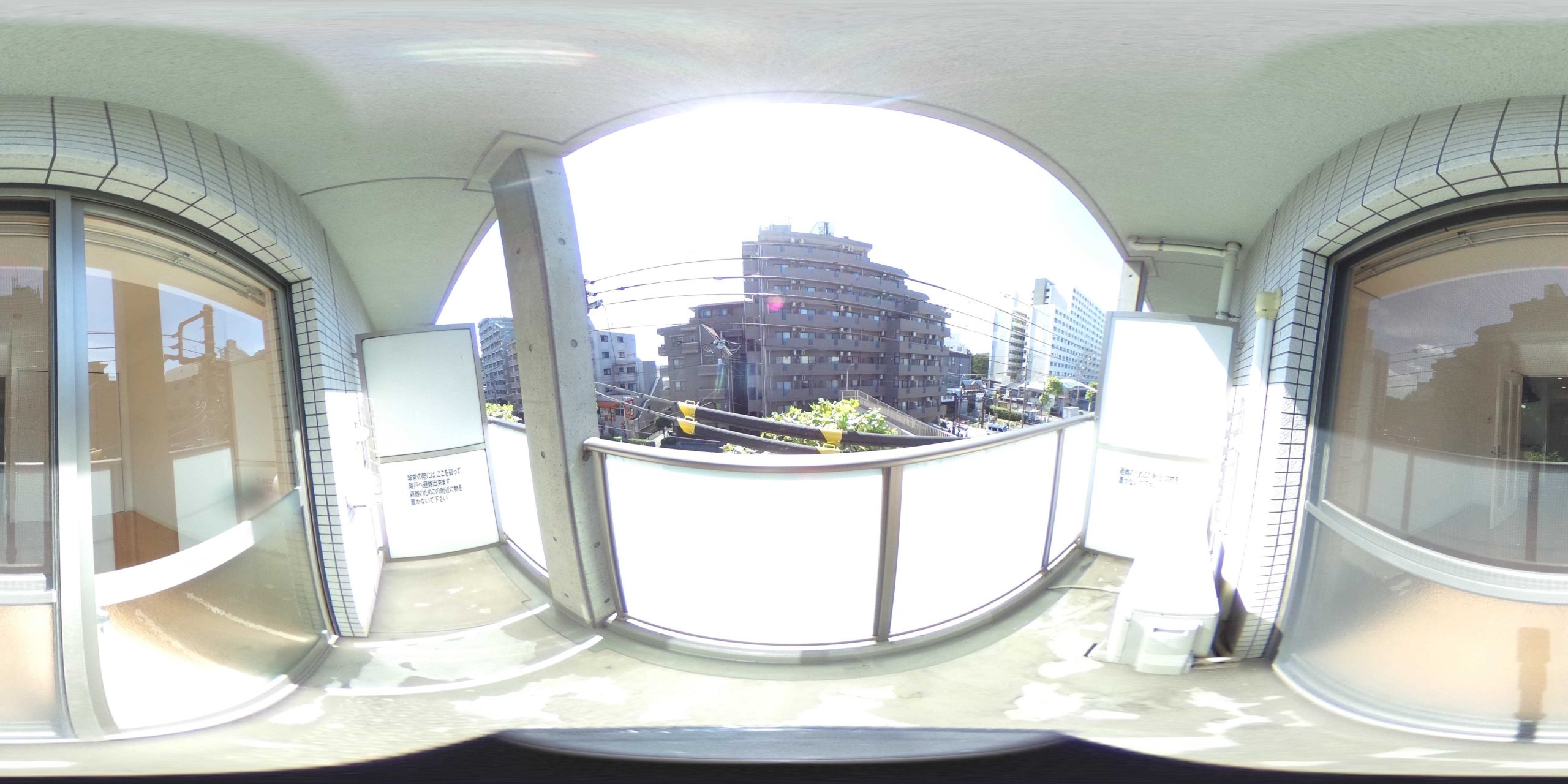 現地写真（玄関）