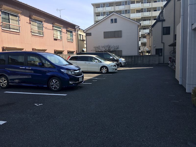 ソフィアコート扇 駐車場