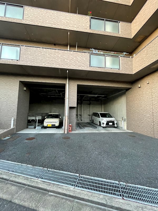 シエルポレール 駐車場