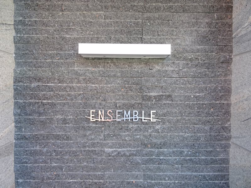 ENSEMBLE 銘板