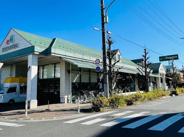 エステートピアドエル スーパー：ﾏﾙｴﾂ芝塚原店　1008m